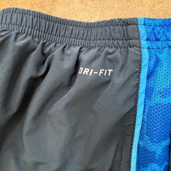 Nike Dri Fit Running Shorts Women’s Size Large Blue Built in Brief Gym Workout - Picture 5 of 10